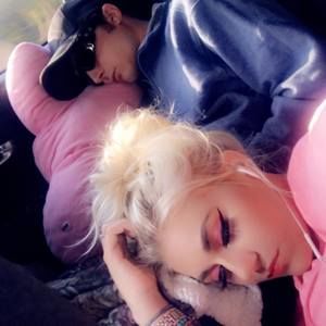 Meet your Posher, Cassandra